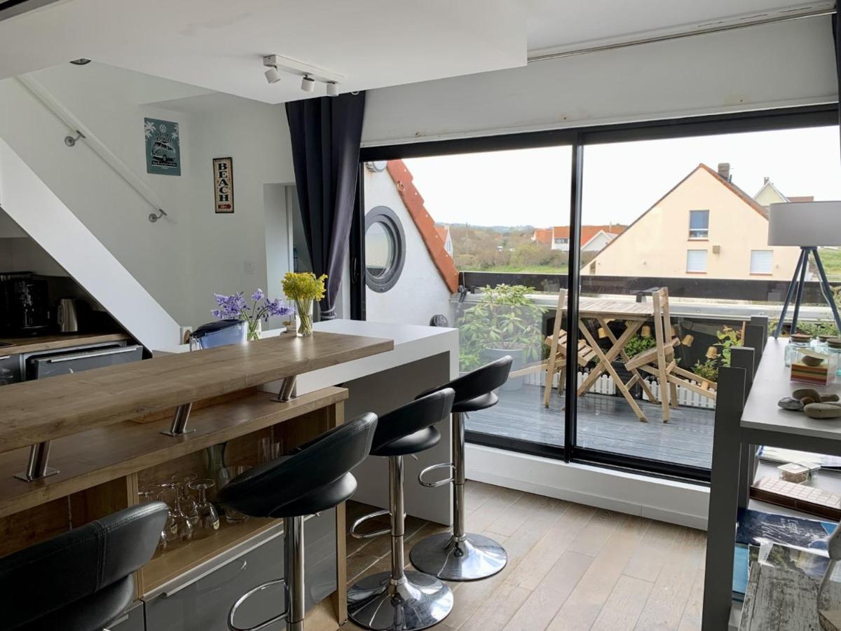 Duplex Avec Jacuzzi Vue Imprenable Sur La Baie De Wissant Apartment Bagian luar foto